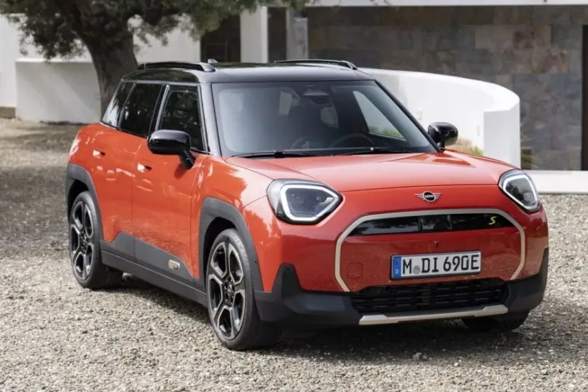 Aceman Resmi Meluncur, EV Crossover Pertama Mini